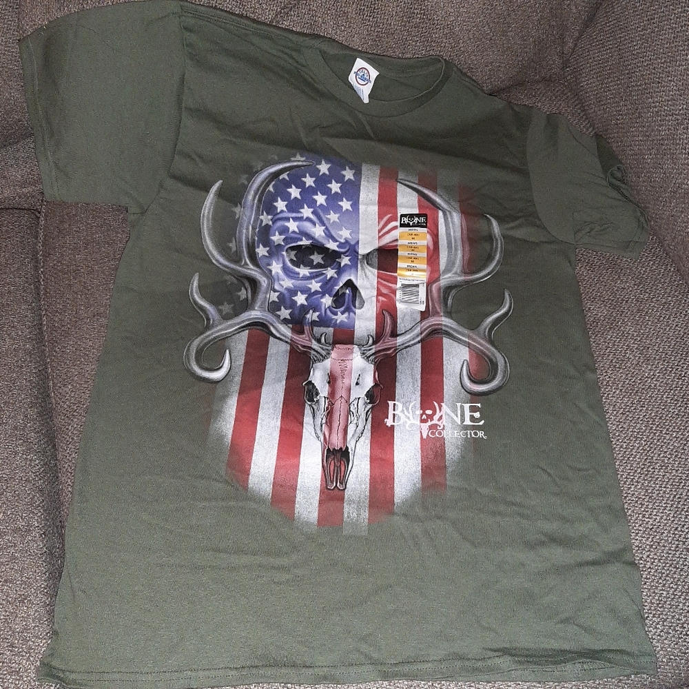 💲z L Bone Collector T-shirt Patriotic Illustrated Skull